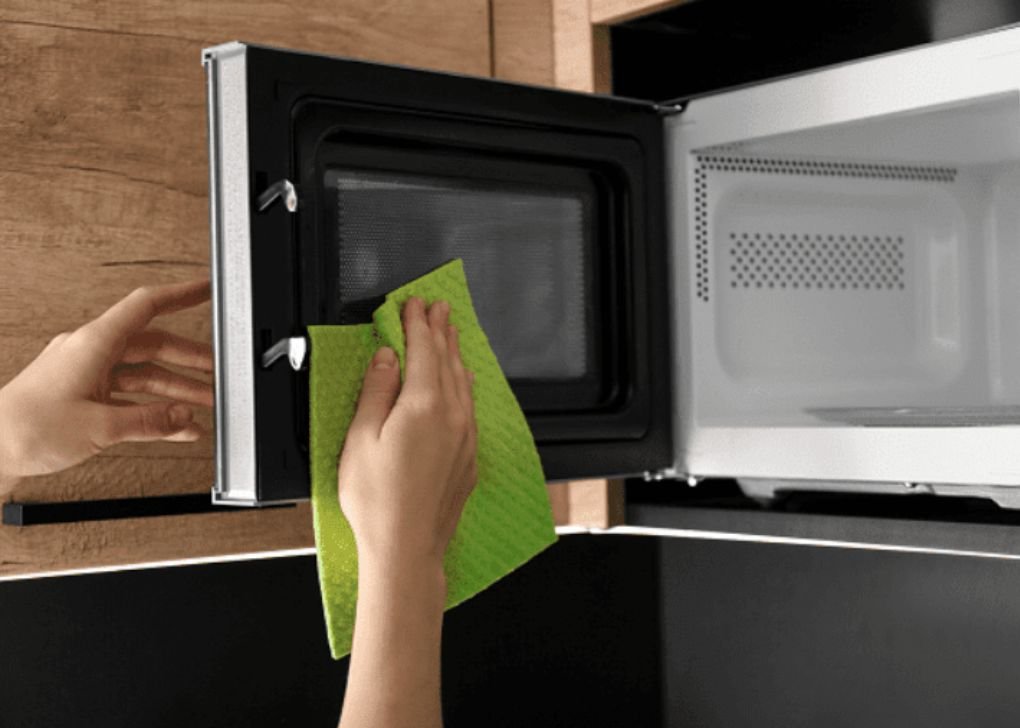 Clean Microwave without Vinegar