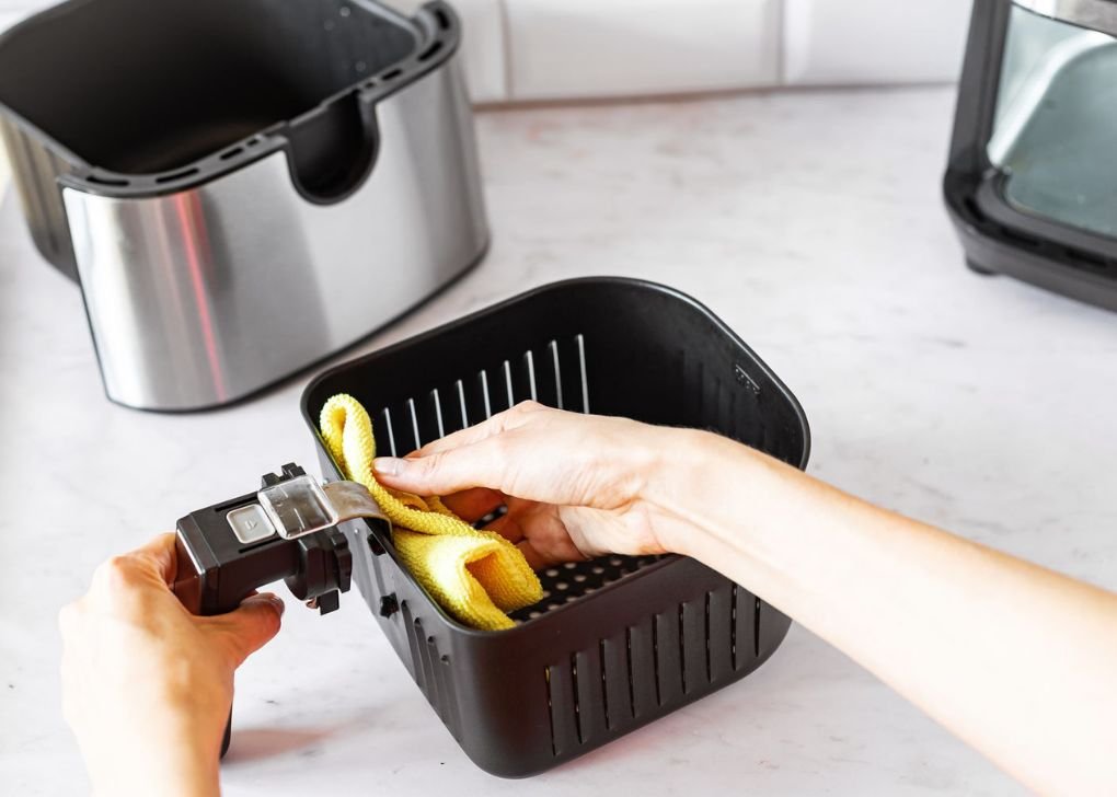 Clean Air Fryer Basket